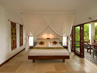 Deluxe Zimmer mit Terrasse & Meerblick – Tulamben, Bali 