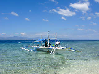 Tauchboot der White Beach Divers – Malapascua, Philippinen 